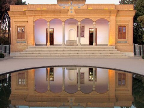 Mapping groundwater resources in arid regions نقشه‌برداری منابع آب زیرزمینی در مناطق خشک